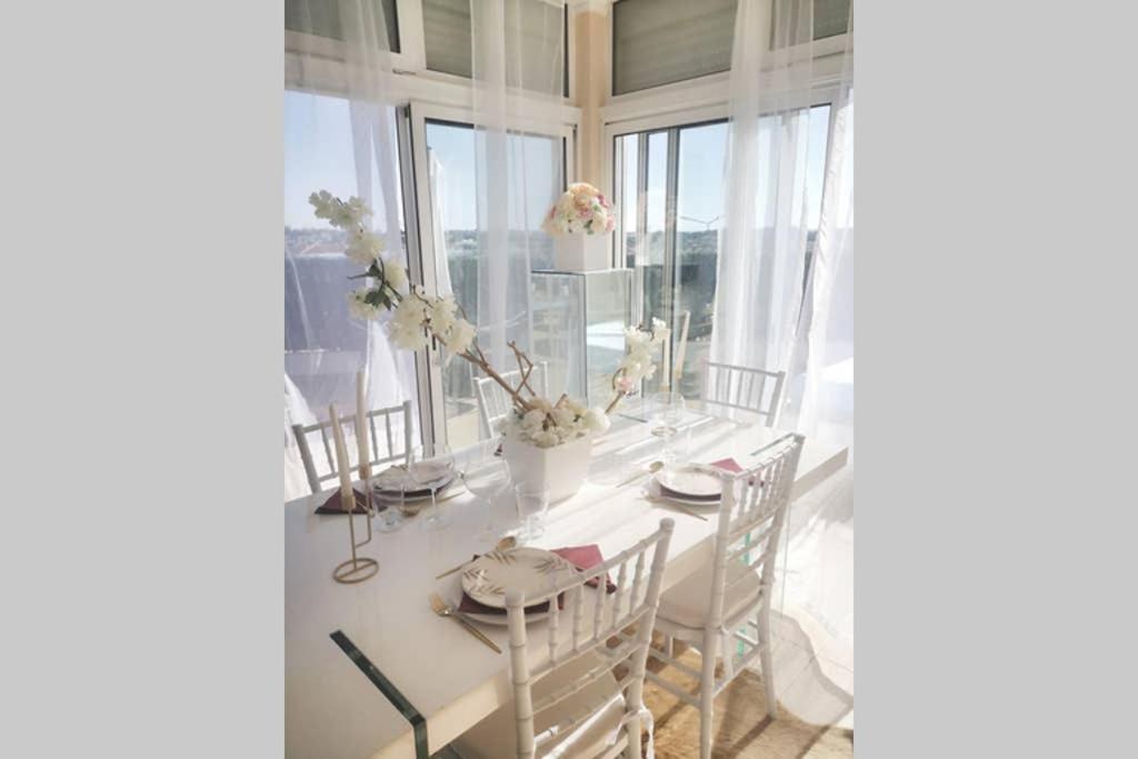 Penthouse With Sea View & Private Terrace Appartement Guia  Buitenkant foto