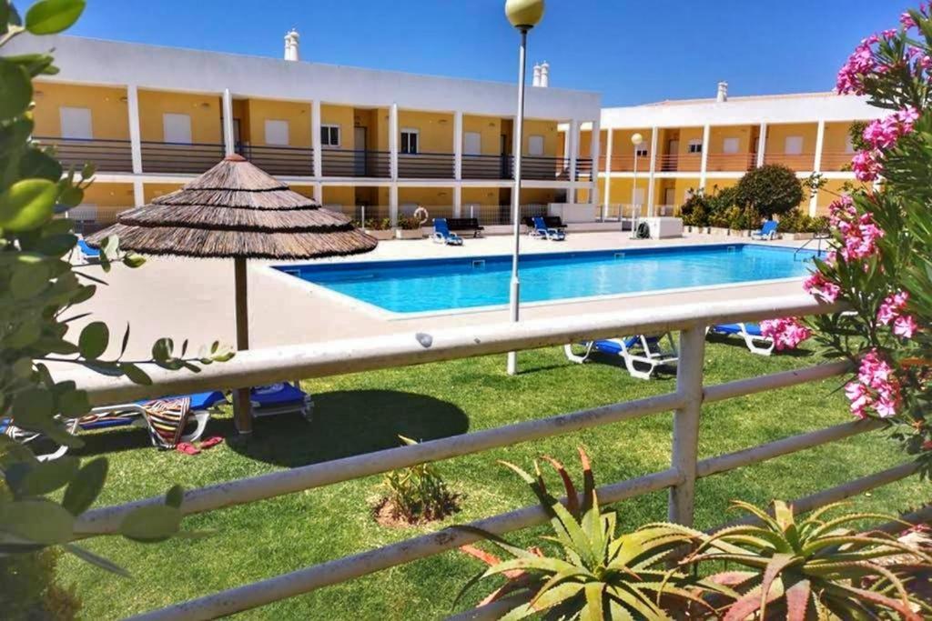 Penthouse With Sea View & Private Terrace Appartement Guia  Buitenkant foto