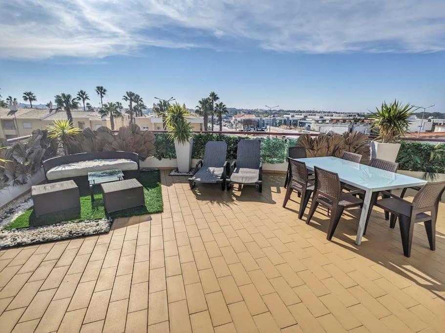Penthouse With Sea View & Private Terrace Appartement Guia  Buitenkant foto