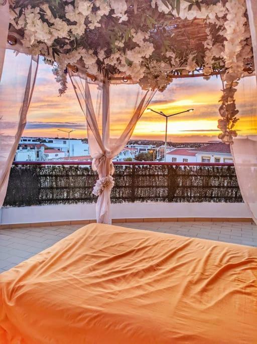 Penthouse With Sea View & Private Terrace Appartement Guia  Buitenkant foto
