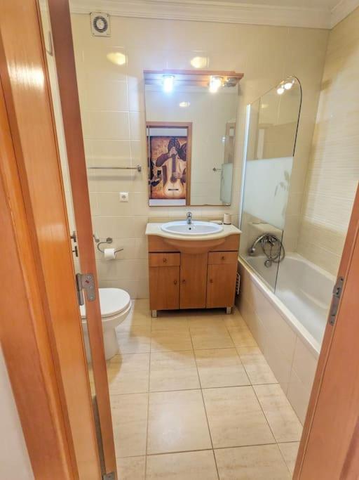 Penthouse With Sea View & Private Terrace Appartement Guia  Buitenkant foto
